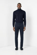 Pantalón chino Torino para hombre en pana 1000 rayas slim fit ①