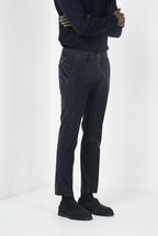 Pantalón chino Torino para hombre en pana 1000 rayas slim fit ①