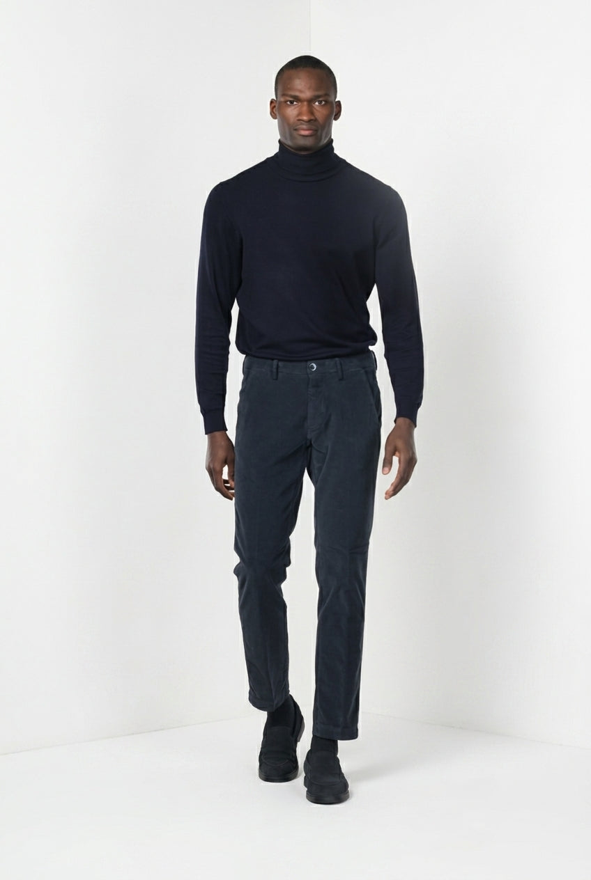 Pantalón chino Torino para hombre en pana 1000 rayas slim fit ①