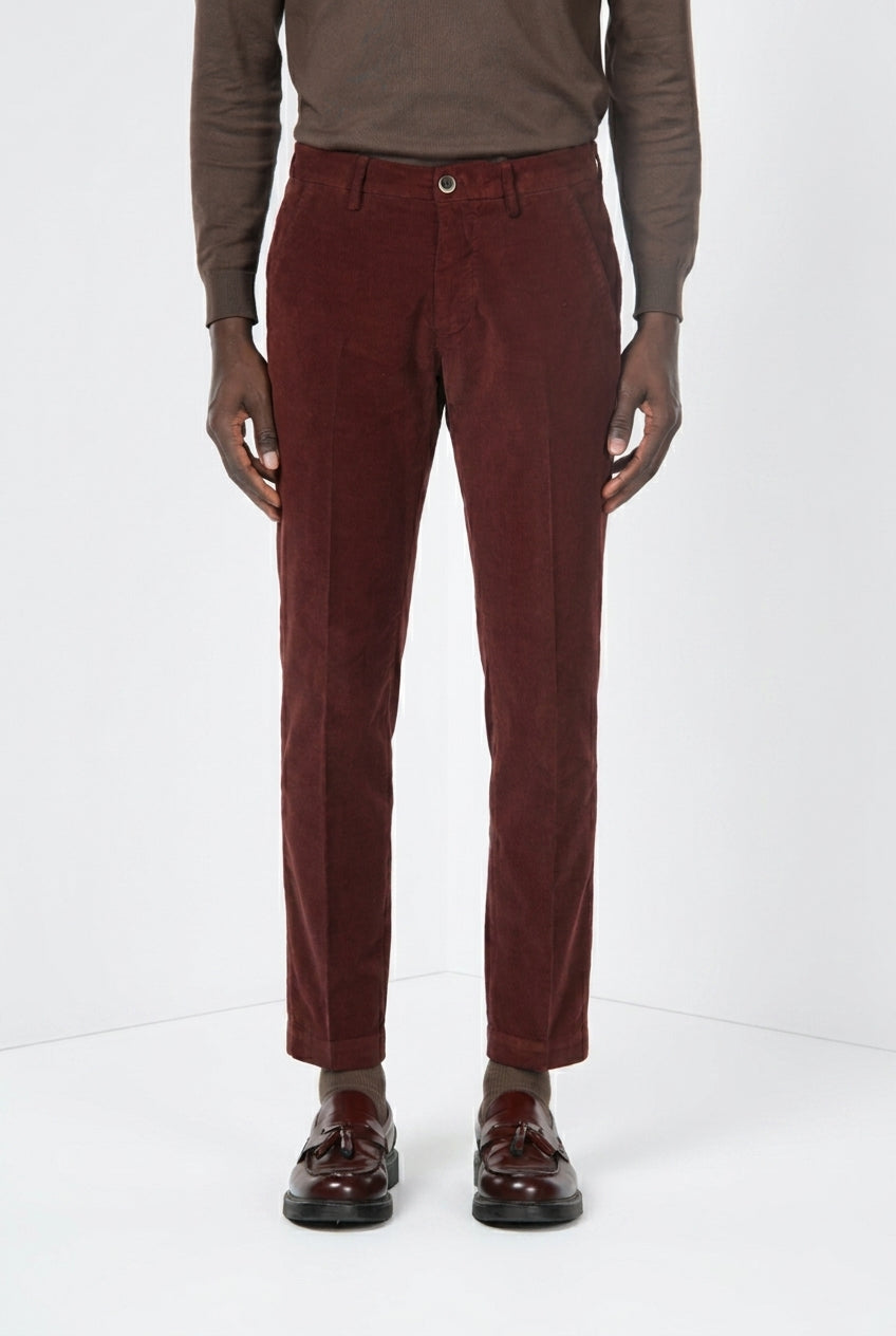 Torino pantalón chino de hombre en pana 1000 rayas, slim fit ①