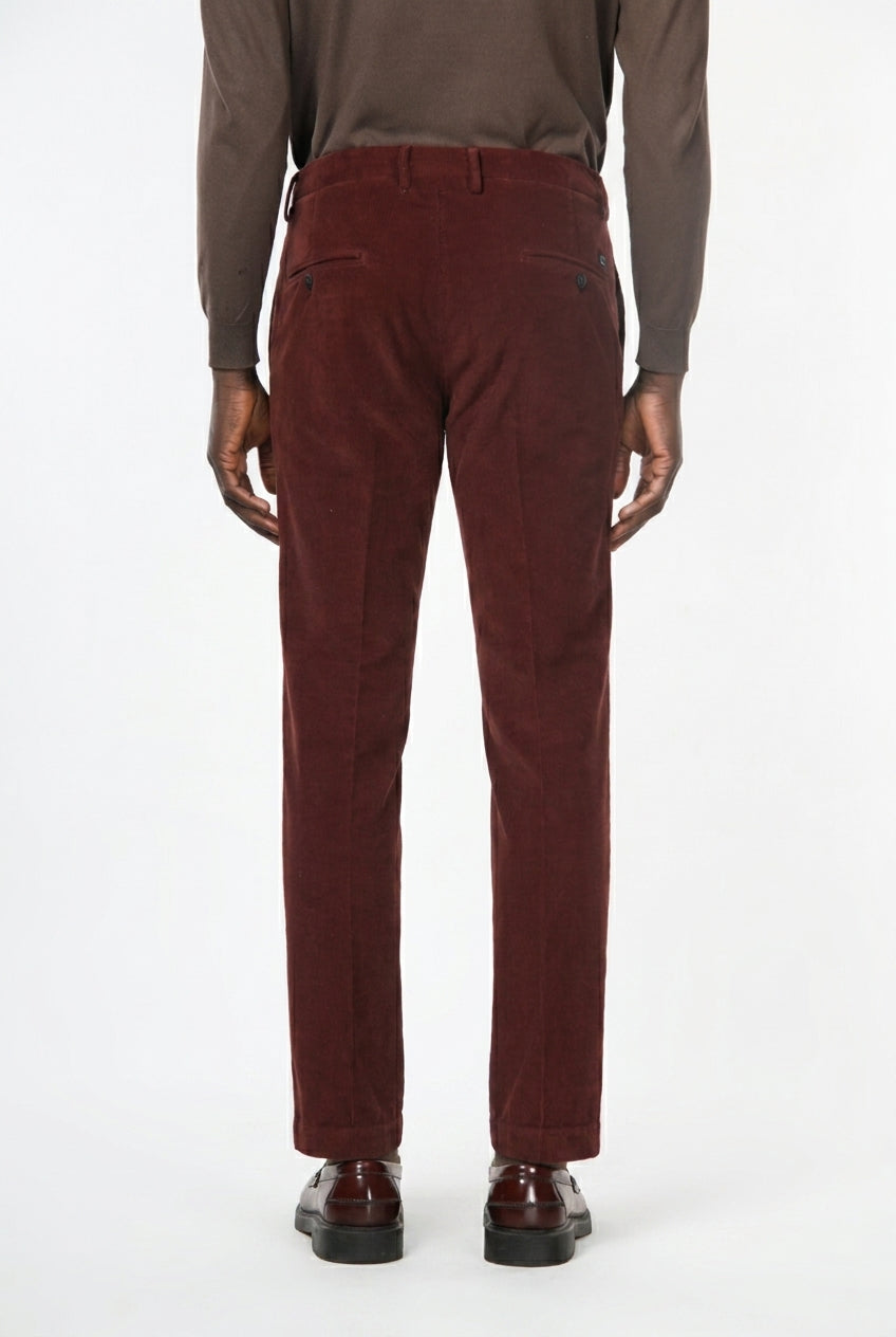 Torino pantalón chino de hombre en pana 1000 rayas, slim fit ①