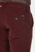 Torino pantalón chino de hombre en pana 1000 rayas, slim fit ①