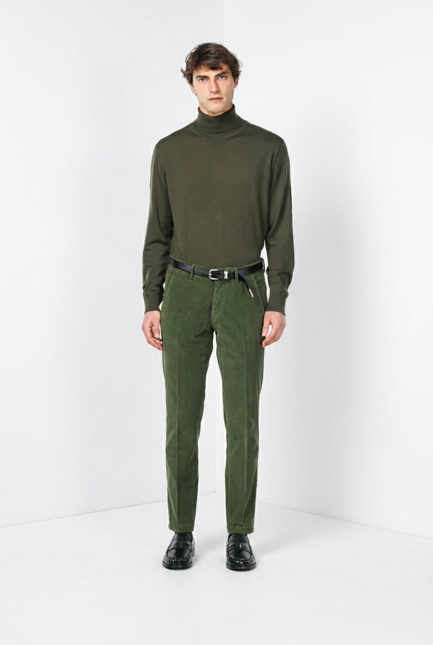 Torino pantalón chino de hombre en pana 1000 rayas, slim fit ①