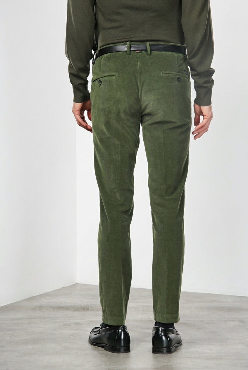 Torino pantalón chino de hombre en pana 1000 rayas, slim fit ①