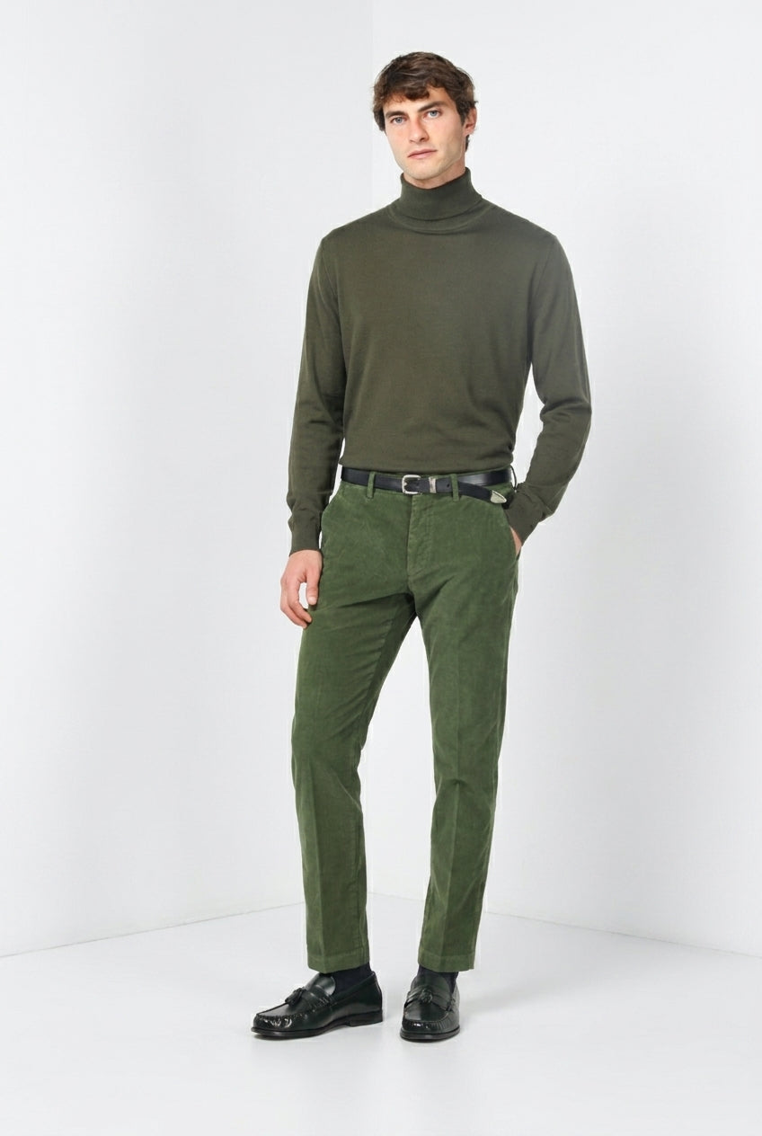 Torino pantalón chino de hombre en pana 1000 rayas, slim fit ①