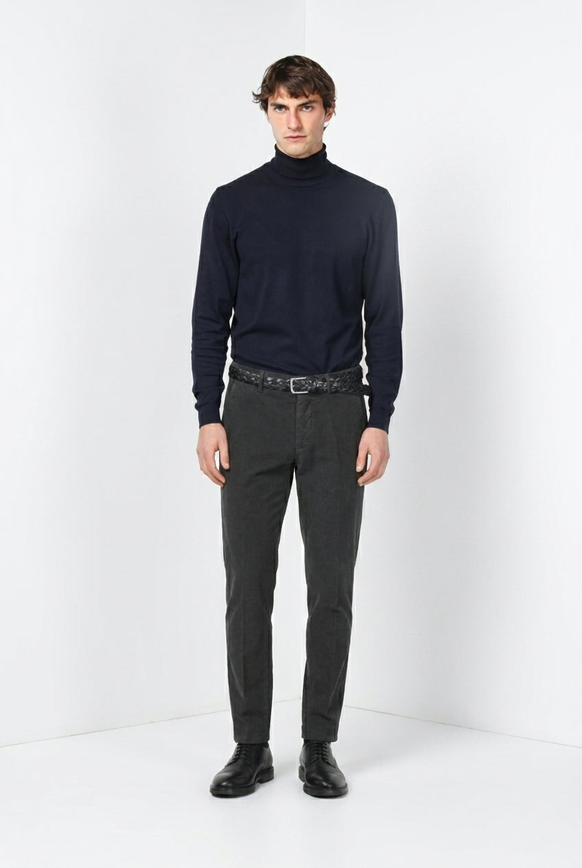 Torino pantalón chino de hombre en pana 1000 rayas, slim fit ①