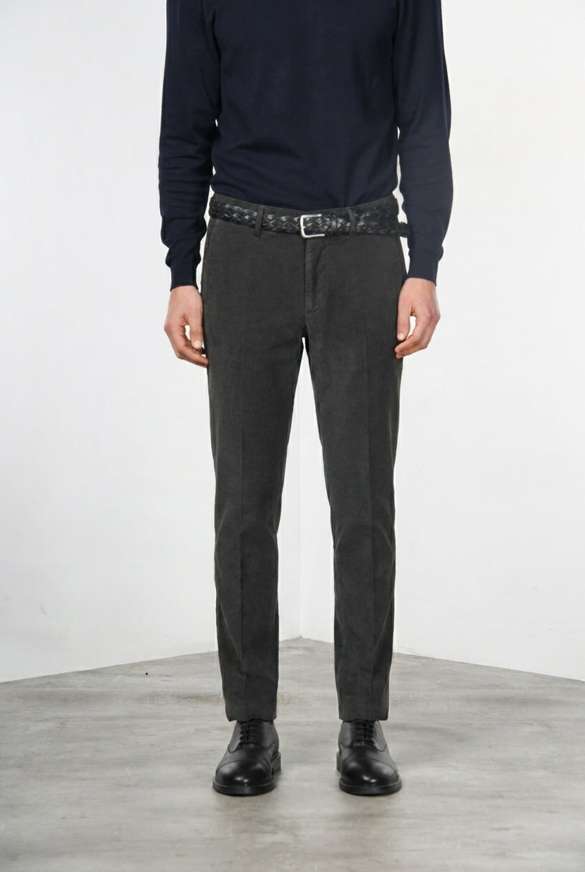 Torino pantalón chino de hombre en pana 1000 rayas, slim fit ①