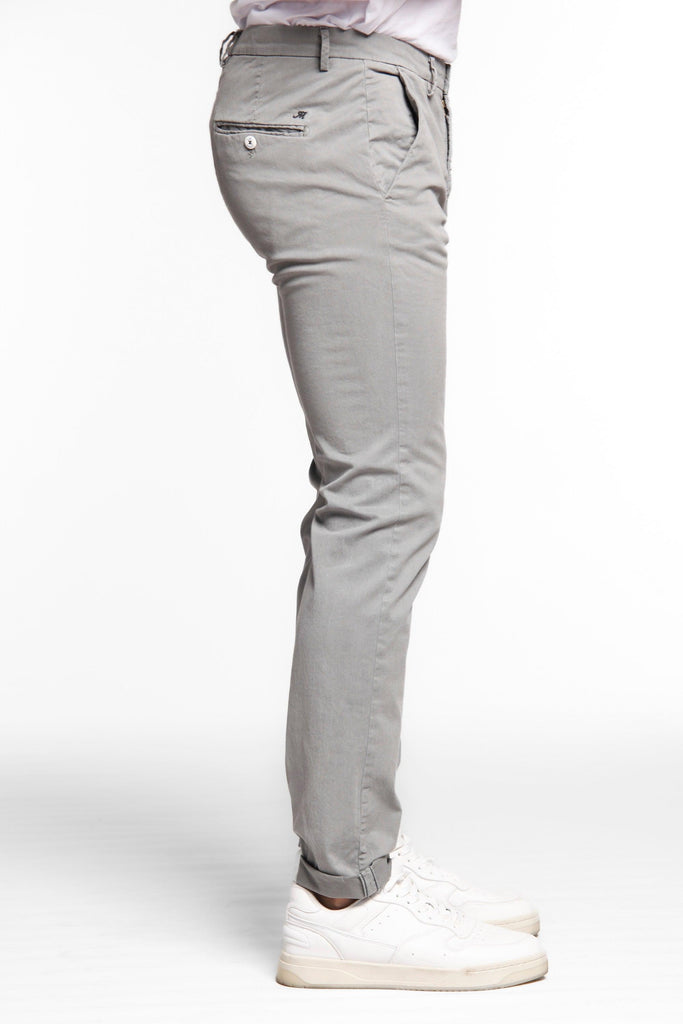 Torino Summer Color man chino pants in cotton and tencel slim