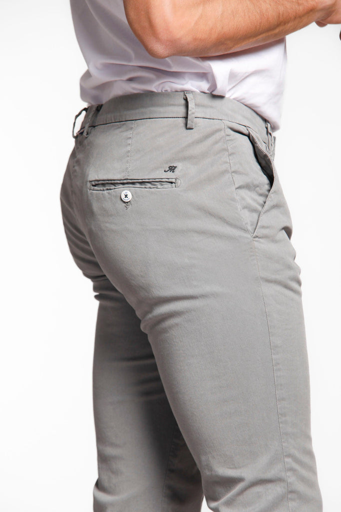 Torino Summer Color man chino pants in cotton and tencel slim - Mason's US