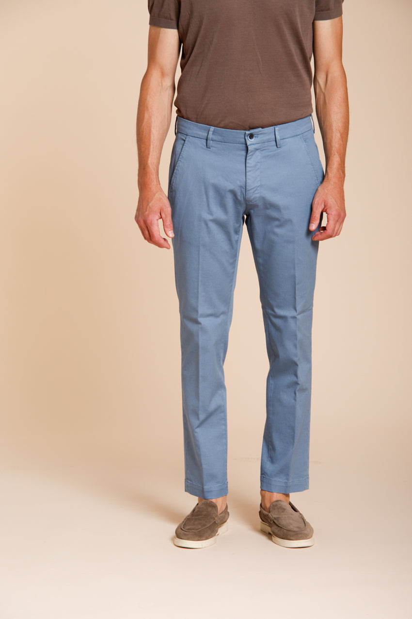 Torino Flex pantalón chino hombre en gabardina stretch slim fit ①