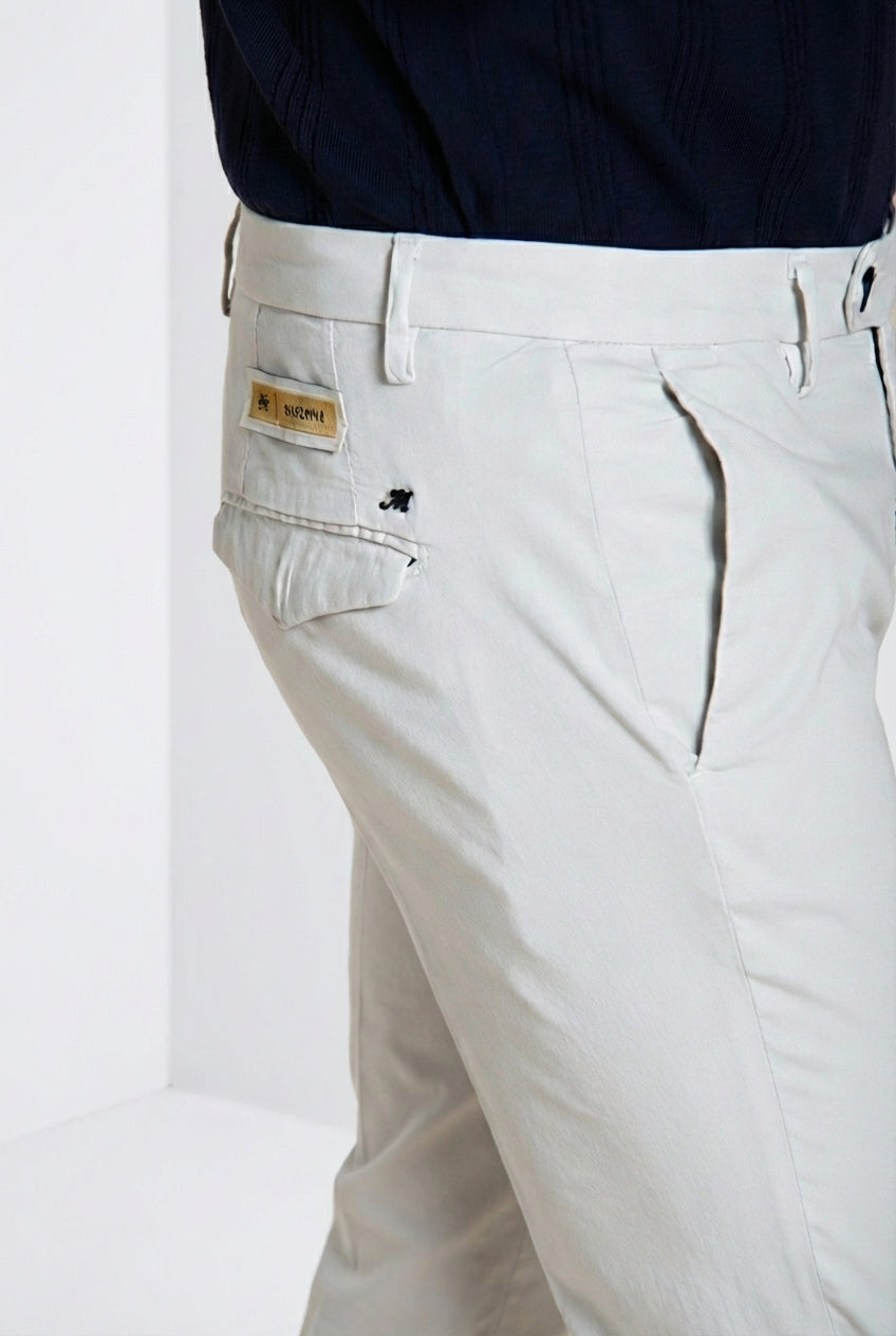 Torino City pantalón chino hombre en satén de algodón y seda slim fit