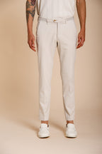 Torino City pantalón chino hombre en tricotina fina de algodón y lyocell slim fit