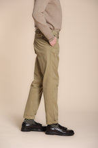 Foto 3 Boston pantalone chino uomo in gabardina tinto pezza relaxed fit
