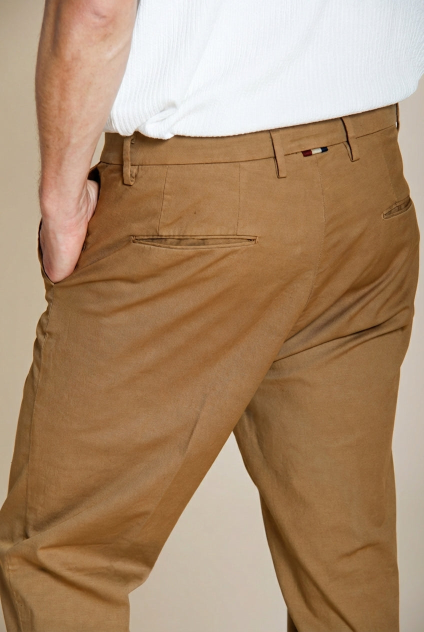 Boston pantalón chino hombre en cavallery stretch relaxed fit