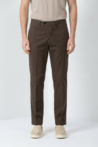 Boston pantalón chino hombre en twill ligero stretch relaxed fit