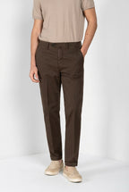 Boston pantalón chino hombre en twill ligero stretch relaxed fit