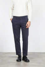 Garden men’s chino pants in stretch bull with carrot fit
