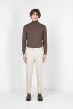 Paris men’s chino pants in stretch tricotine with carrot fit
