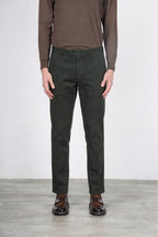 Paris men’s chino pants in stretch tricotine with carrot fit
