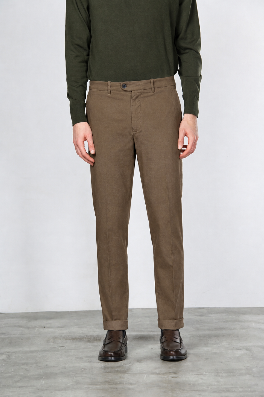Paris men’s chino pants in cotton and wool gabardine with carrot fit