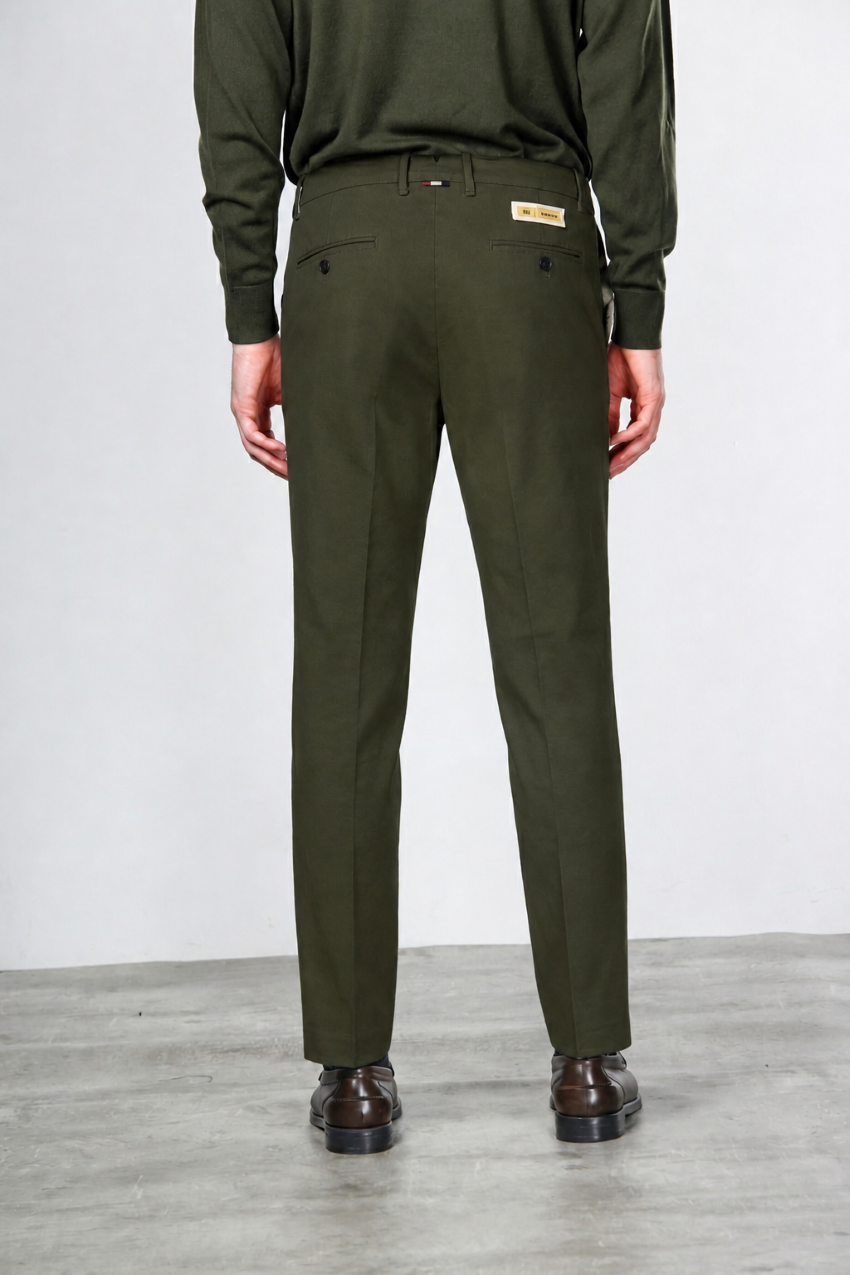 Paris men’s chino pants in cotton and wool gabardine with carrot fit
