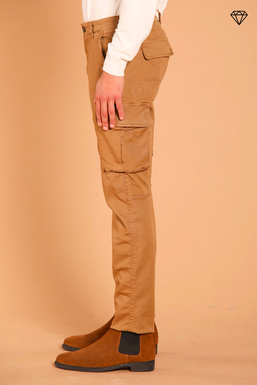 Chile Herren Cargohose aus Gabardine extra slim Fit ①