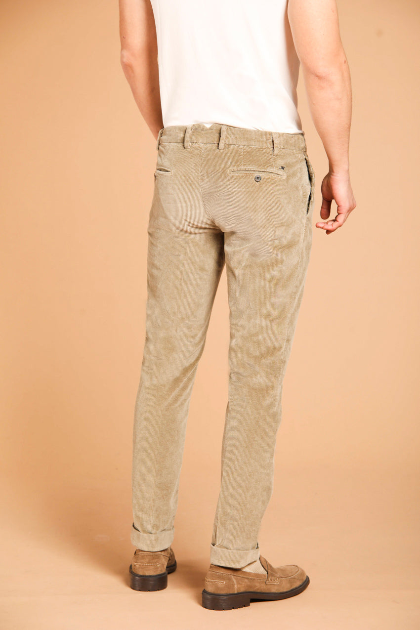 Immagine 4 di Genova Style pantalone chino uomo in velluto 500 righe regular fit