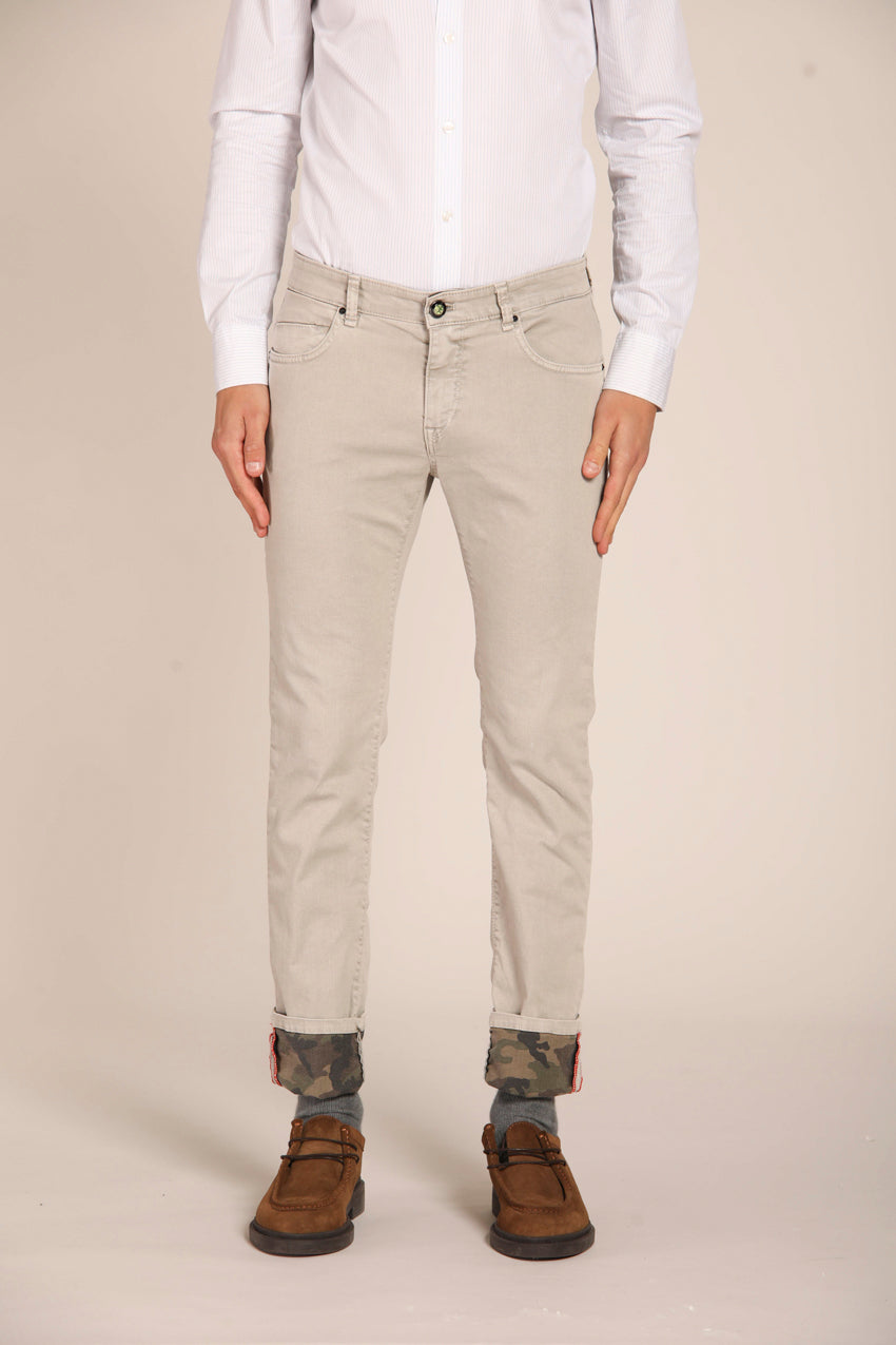 immagine 1 di pantalone chino uomo modello Harris in grigio, camouflage interno, fit slim di Mason's