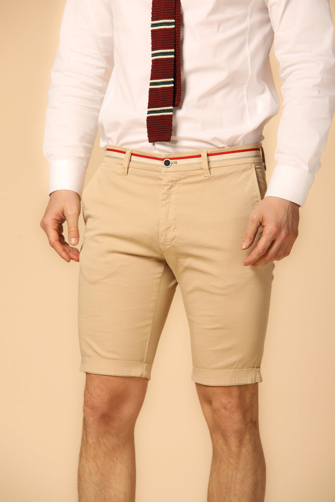 Image 1 of Mason's London Summer model men's chino bermuda in dark kaki, regular fit