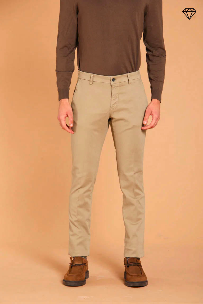 Milano pantalone chino uomo in gabardina stretch extra slim fit ①