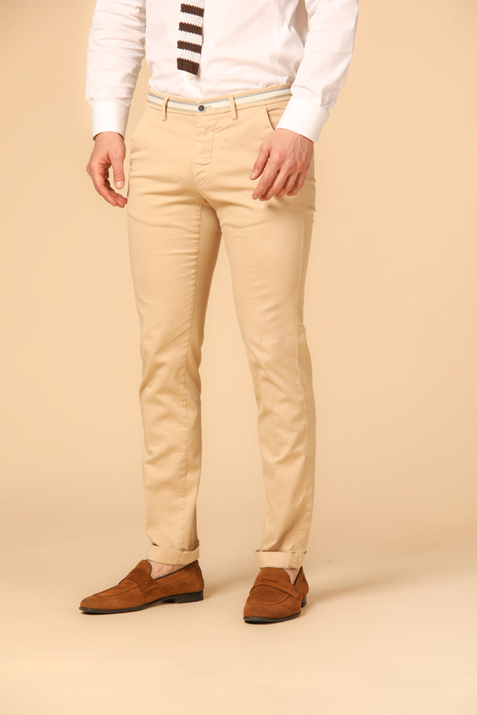 Image 1 of men's Torino Summer chino pants in dark khaki color, slim fit by Mason's