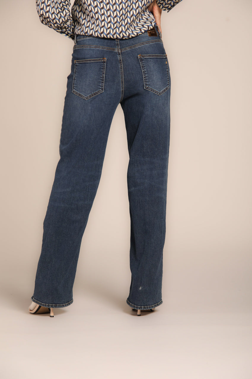 immagine 5  di pantalone denim donna, modello Victoria, 5 tasche di colore blu navy, fit straight di mason's