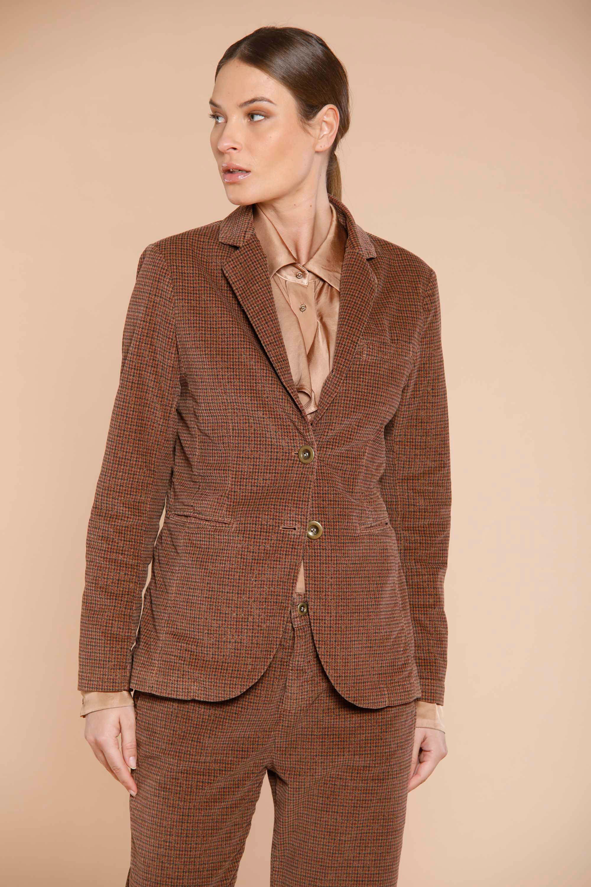 Image 1 du blazer femme en velours noisette à motif caille dorés modèle Helena par Mason's