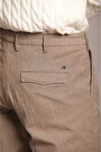 Boston 2 Pinces pantalón chino hombre en resca con hilo teñido de cachemira relaxed fit