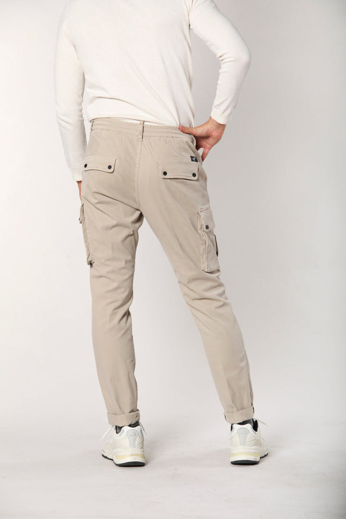 Chile Athleisure man cargo pant in gabardine carrot fit