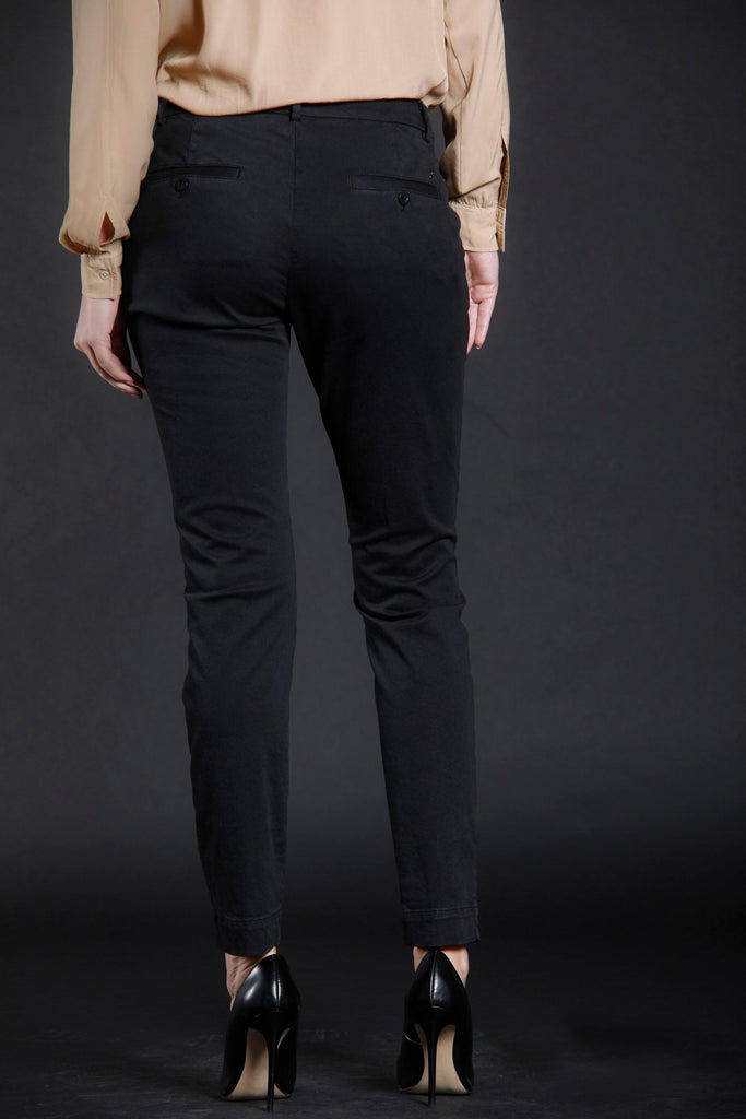 Picture 3 of women’s chino pants in gabardine black color Jaqueline Archivio by Mason's 