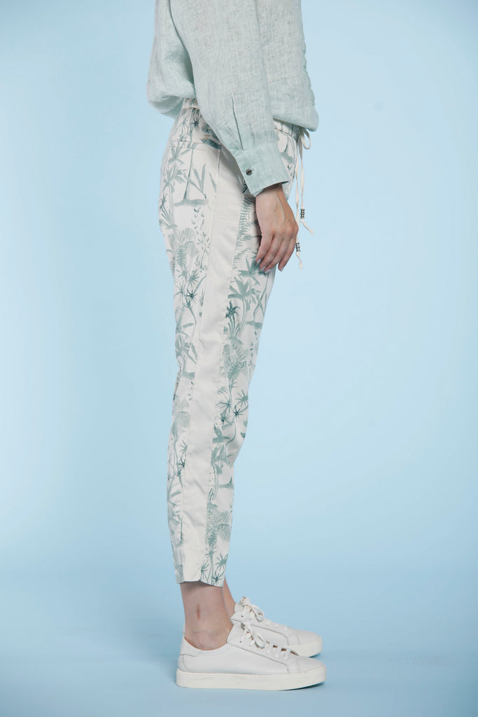 Easy Jogger Ban woman chino pants in tencel with floral pattern relaxed