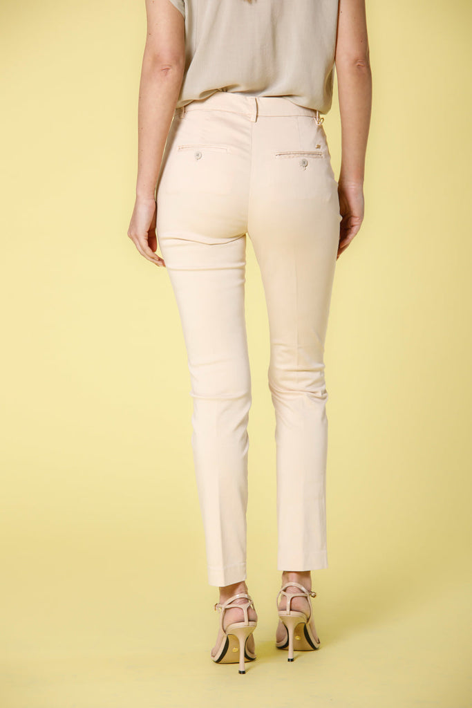 Image 4 of women's chino pants in pastel pink colored stretch satin New York Slim model by Mason's