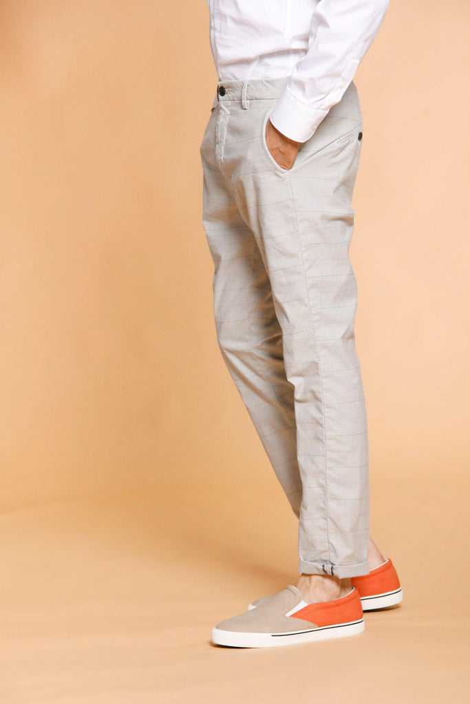 Osaka Style man chino pants in tencel with wales pattern carrot fit