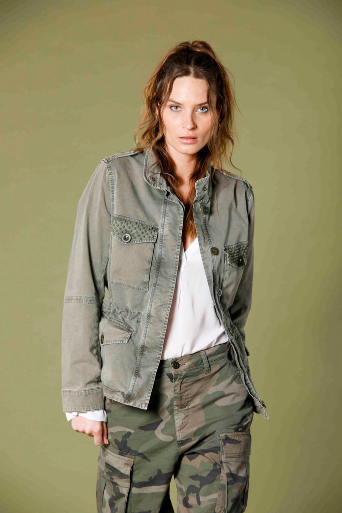 immagine 1 di field jacket donna in cotone con borchie modello Eva colore verde militare di Mason's 