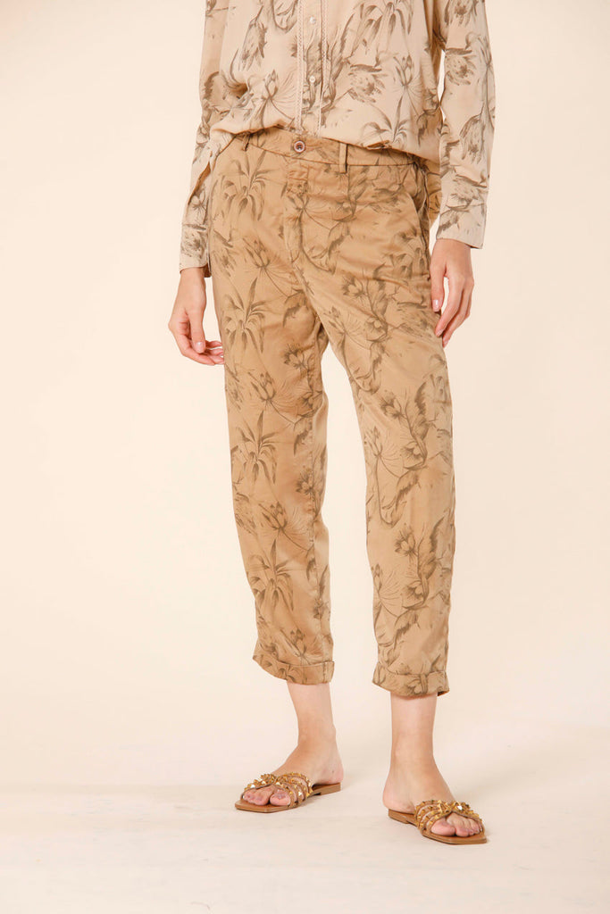Image 1 of women's chino jogger pants in biscuit colored tencel with leaves print Linda Summer model by Mason's