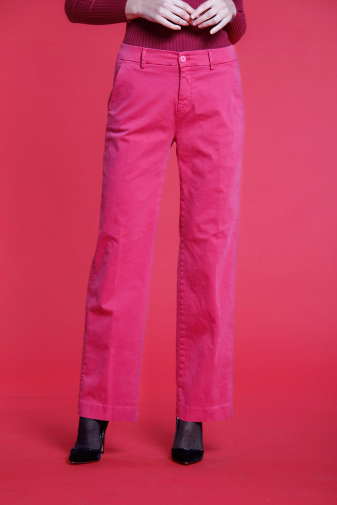 Image 1 of women's chino pants in fuchsia satin New York Straight model by Mason's