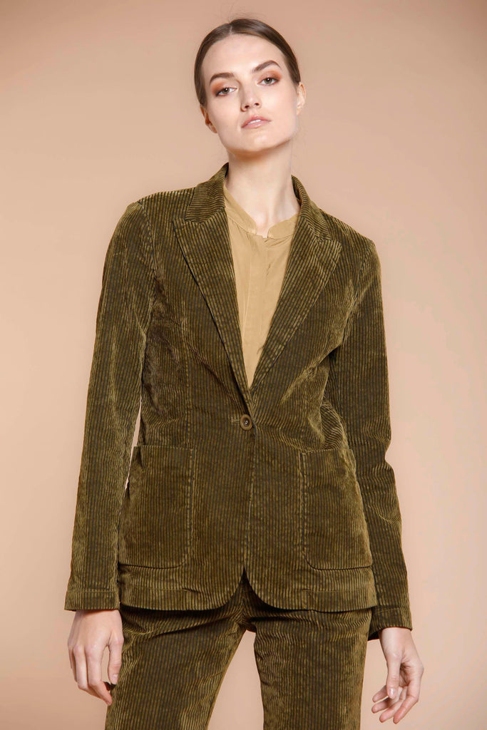 Image 1 of a green corduroy women's blazer Theresa model by Mason's