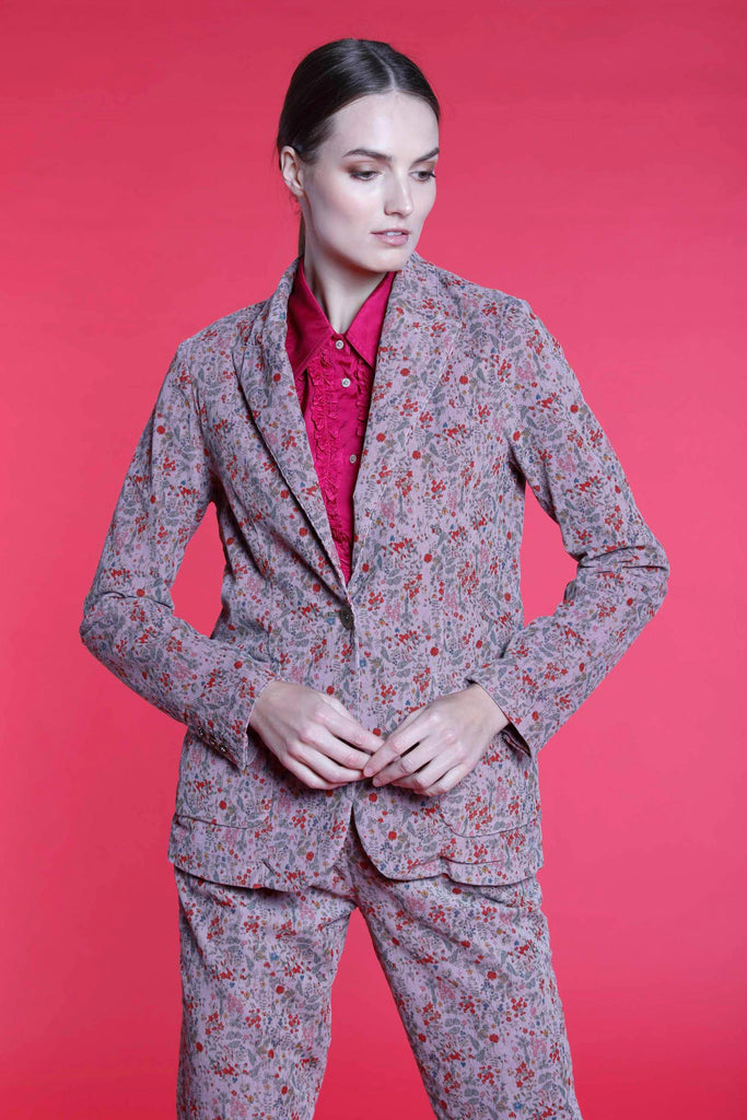 Image 2 of a women's blazer in powder-colored velvet with flower pattern Theresa model by Mason's