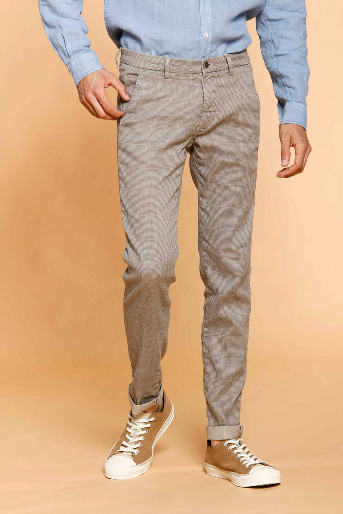 Torino Style man chino pants in linen and cotton with micro wales pattern slim - Mason's US